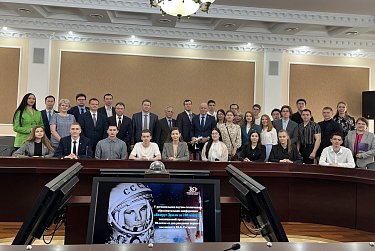 «Вокруг Земли за 108 минут»